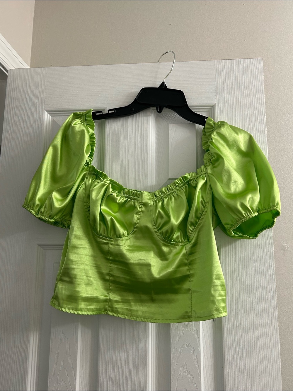Cider Satin Puff-Sleeve Crop Top - Lime Green